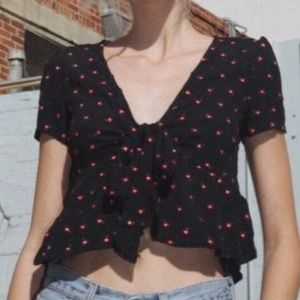 IN SEARCH OF: BRANDY MELVILLE CORA TOP